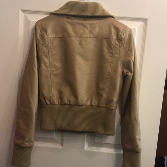 Leather jacket - Picture 6 of 6